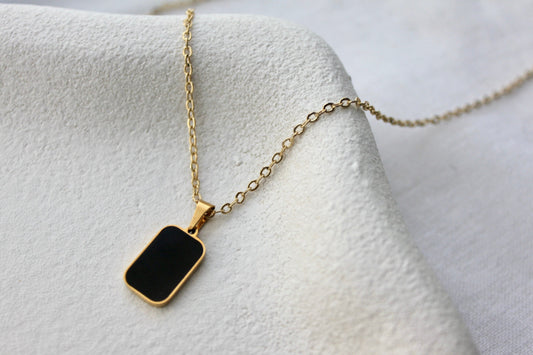 18K Gold Plated Black Agate Necklace: Curved Edge